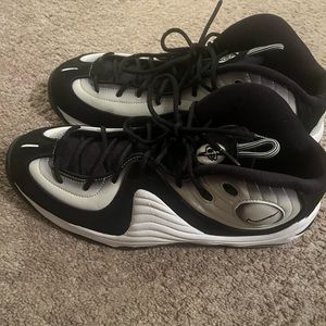 Nike Pennies size 13